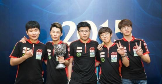  电竞天才少年横空出世，单场五杀震撼全场  