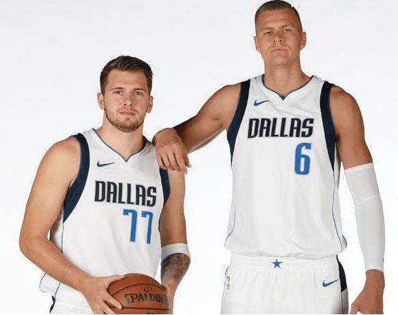  篮坛新星闪耀赛场，未来之星初露锋芒