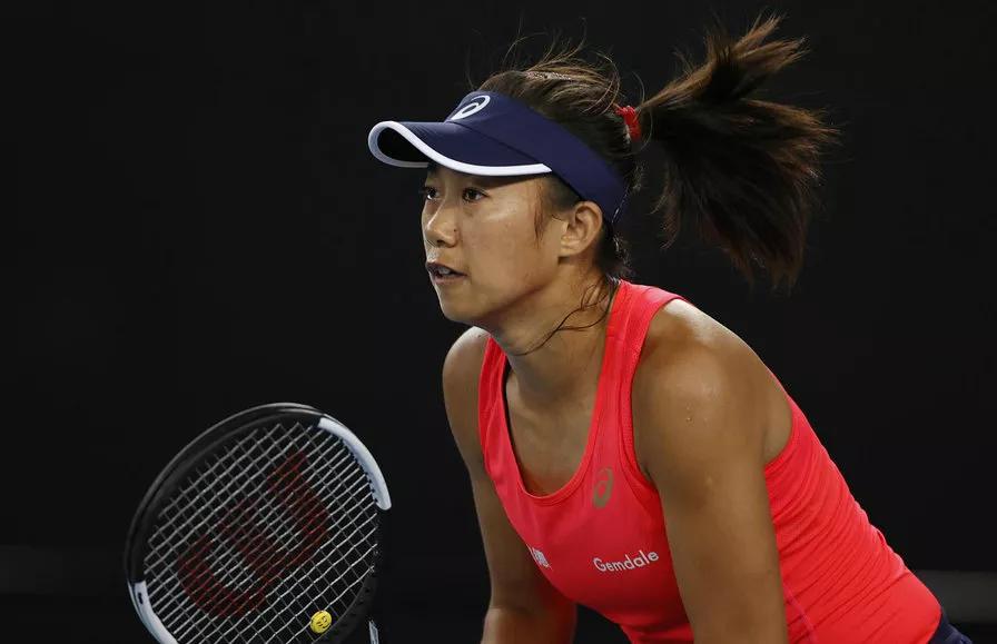  中国金花张帅爆发，直落两盘淘汰种子选手