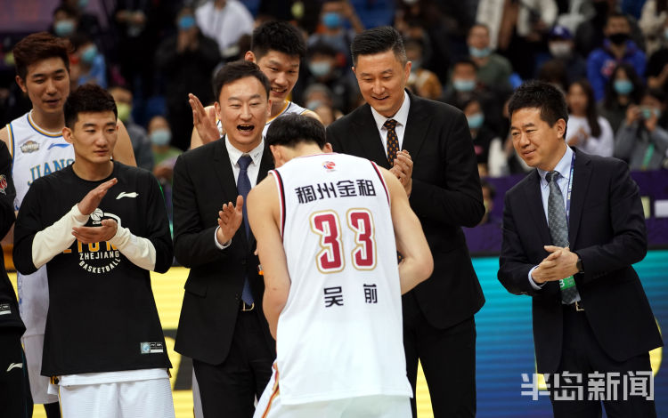  全明星周末欢乐多，技巧挑战赛趣味横生